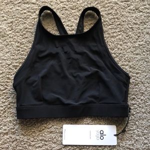 ALO YOGA Ripped Warrior Bra
